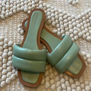 Pull & Bear mint sandals